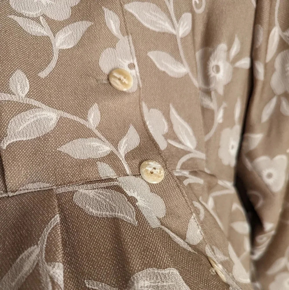 Cottagecore Dress- Mid-Century Style Collared Button Up Knee Length-Taupe floral - Picture 15 of 16